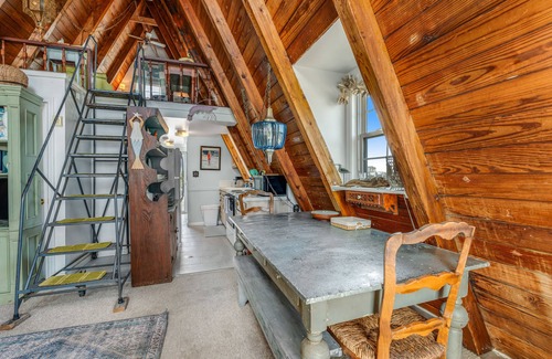 Holden Beach Casa | Attractive & Dog-Friendly Beachfront House w/Private W/D, AC, Free WiFi, & Patio