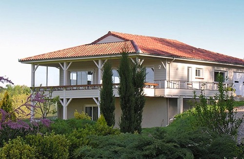 Saint-Marcet Casa | Attractive holiday home with garden