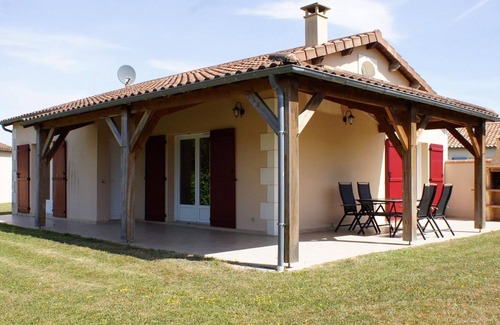 Les Forges Casa | Atractiva casa de vacaciones en Les Forges con jardín