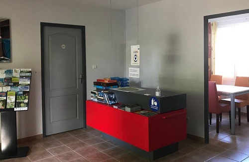 Les Forges Casa | Atractiva casa de vacaciones en Les Forges con piscina común