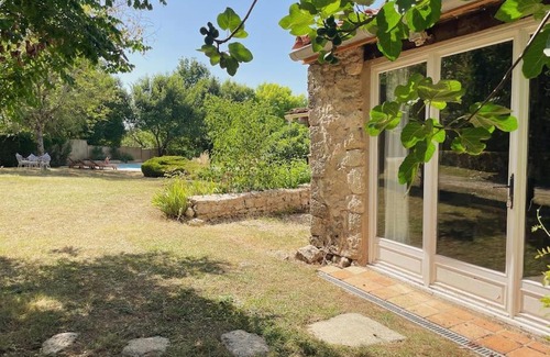 Duras Casa | Attractive property set within idyllic gardens