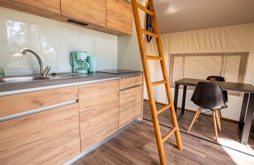 Zutendaal Alquiler De RV | Attractive Tent Lodge Maastricht at 16 km