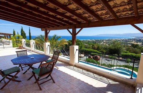 Latchi Villa | Villa Chrysochou - Villa atractiva con espectaculares vistas al mar, aire acondicionado, piscina privada - Wi-Fi gratuito