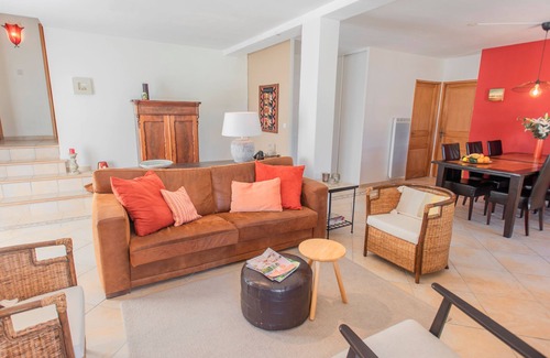 Ampus Casa | Attractive villa with private pool, tenniscourts