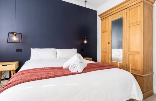 Golden Point Cabaña | ‘Attunga’-1 min to Sovereign Hill, CBD, wifi, bath