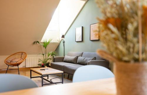 Burgos Apartamento | Atuaire Home La Merced en el centro histórico de Burgos PARKING INCLUIDO