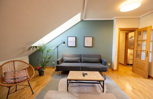 Burgos Apartamento | Atuaire Home La Merced en el centro histórico de Burgos PARKING INCLUIDO