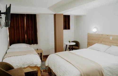 Huaraz Hotel | Atusparia Guest House Huaraz