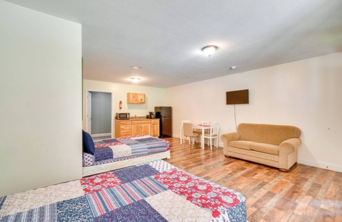 Briceville Apartamento | ATV Trail Access: Mountain-View Briceville Studio!