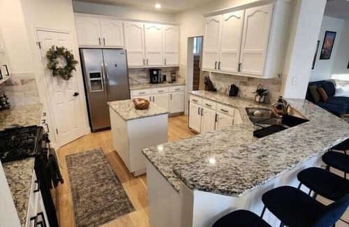 Woods Of Brushy Creek Casa | ATX Arcade, Theater, & Poolside Oasis! Pet & Kid Friendly!