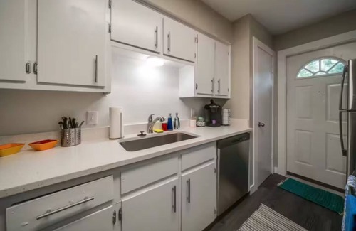 South Manchaca Apartamento | ATX Casa Feliz Bnb ~ Near SoCo Nest and Westgate
