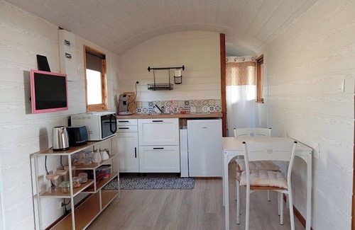 Ranton Chalet De Esquí | Atypical accommodation all-comfort caravan