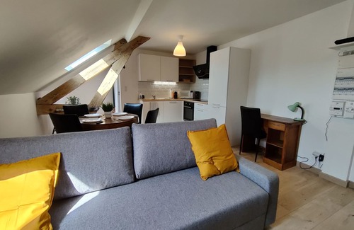 Saint Joseph/Mittelharth Apartamento | Atypical apartment with free private parking