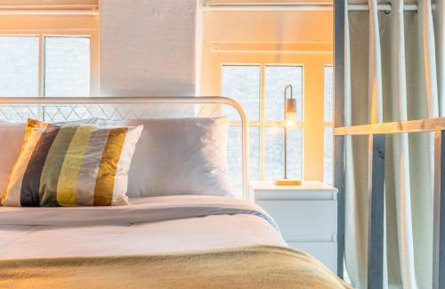 Historic Center Apartamento | Atypical triplex near Grand Place with terrace