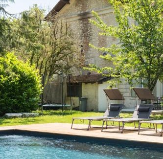 Issigeac Casa | Atypique ancienne gare d'Issigeac,piscine privée,pétante,grand terrain