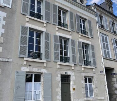 Blois Cama Y Desayuno | Au 16 Place Saint Louis