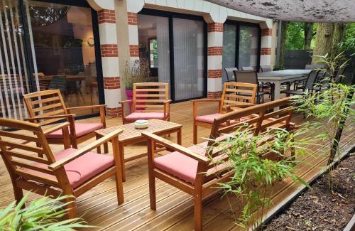 Blois Casa | AU B'HONNEUR DE BLOIS Gîte 5 étoiles pour 6 personnes avec JACUZZI