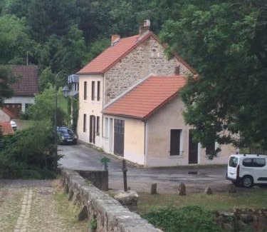 Menat Apartamento | Au bord de la Sioule