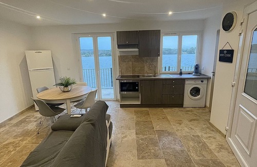 Saint-Etienne-des-Sorts Apartamento | Au Bord de Leau Tourisme & Nucleaire