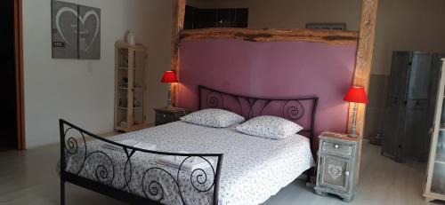 Saint-Martin-de-Fressengeas Cama Y Desayuno | Au Cœur de Mauchat, pour une escapade romantique