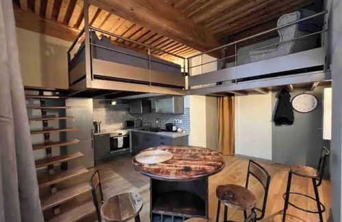 Arras-sur-Rhone Apartamento | Au cœur d’hôtel de ville Blanco