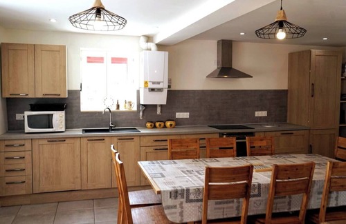 Montauban-de-Luchon Casa | Au Cœur des Pyrénées, Maison Plein Soleil Jusqu'à 11 Personnes !
