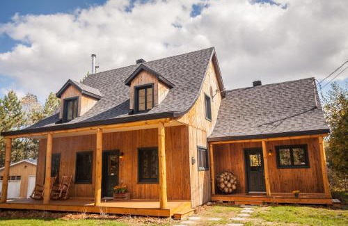 Sainte-Melanie Chalet De Esquí | Au Chic Chalet des Chutes Chic Chalet