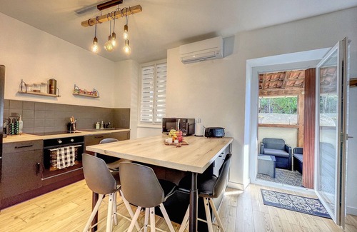 Joyeuse Apartamento | Au Coeur Ardéchois - With shaded terrace