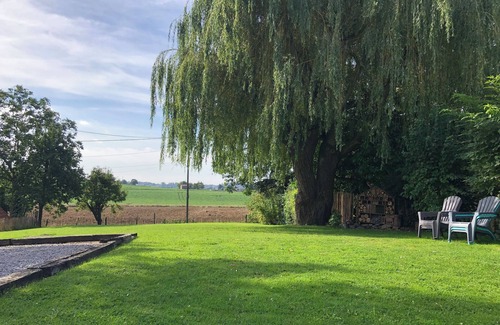 Saint-Jans-Cappel Cabaña | Au coin du loup, Flemish bed and breakfast on the Franco-Belgian border, in the heart of the mountains