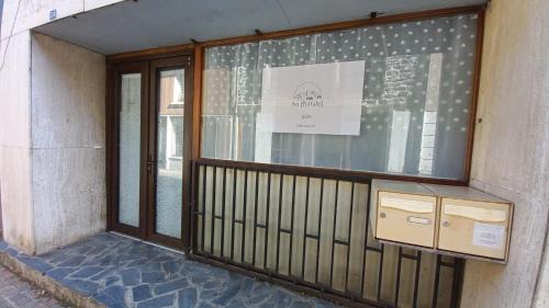 Pleaux Apartamento | Au Katalu