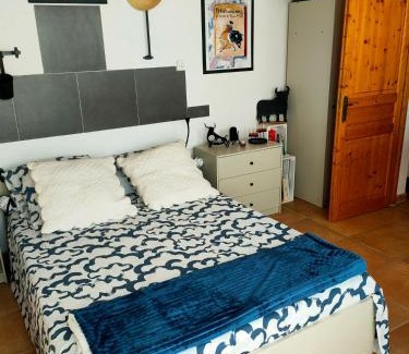 Ledenon Cama Y Desayuno | Au Mazet du Parc