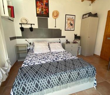 Ledenon Cama Y Desayuno | Au Mazet du Parc