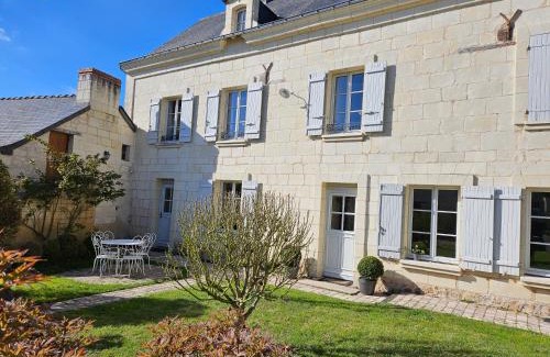 Charce-Saint-Ellier-sur-Aubance Cama Y Desayuno | Au pied du Lavoir Chambre Odile