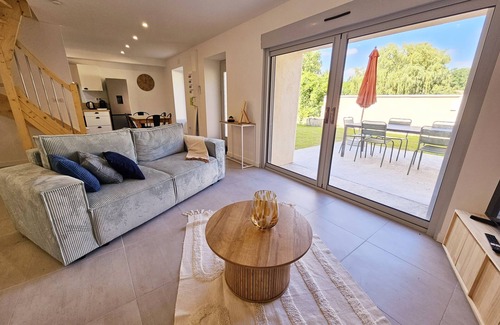 Chateauneuf-sur-Charente Casa | Casa-Familiar-None
