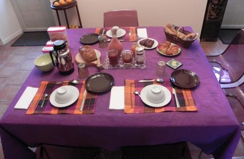 Saint-Laurs Cama Y Desayuno | Au Son du Jardin Poitevin
