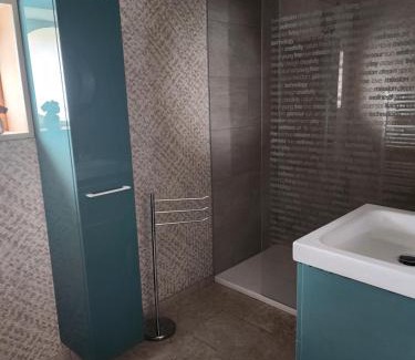 Gosnay Apartamento | AU TEMPS JADIS - Gîte Atypique dans une ancienne Etable Cour privée