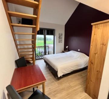 Mousny Casa | Auberge des Blancs Cailloux