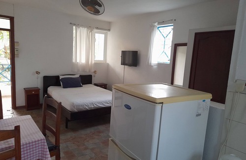 Grand-Baie Hotel | Auberge Miko
