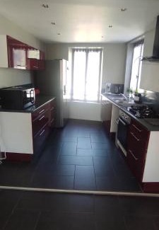 Aubigny-sur-Nere Apartamento | AUBIGNY appartement centre ville 1e étage