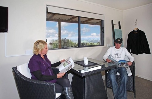 Clevedon Cabaña | Auckland Country Cottages - Tui Cottage