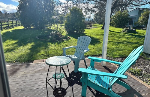 Greytown Cabaña | *AUGUST SPECIAL RATE* Dark Sky Cottage is set on a semi-rural lifestyle block