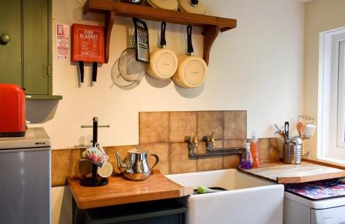 Longtown Casa | Augustus Cottage