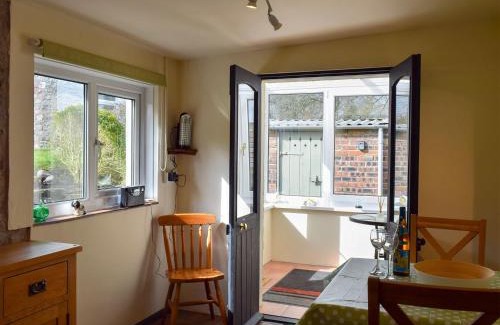 Longtown Casa | Augustus Cottage