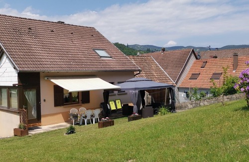 Luttenbach-pres-Munster Casa | Auntie's house sleeps 4.