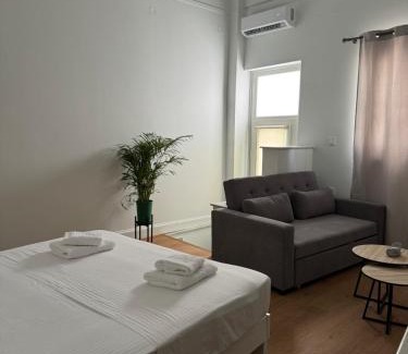 Ermoupoli Apartamento | AURA Suites Syros - Anna Maria