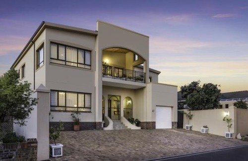 Welgemoed Casa | Auriols Guest House