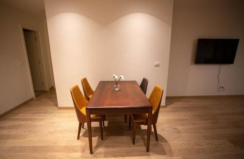Sarajevska Apartamento | Aurora 21