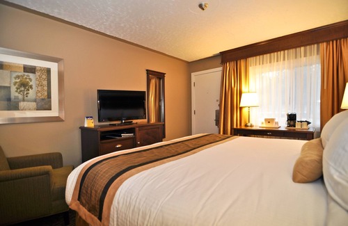 Kingston Hotel | Aurora Inn
