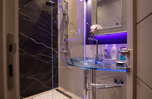 Vozdovac Apartamento | ★ Aurora Lux Apartment ★ Sauna✔ Jacuzzi ✔Massage✔