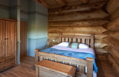 Bushmills Cabina | Aurora North Coast